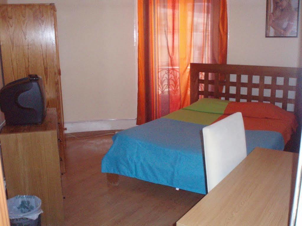 Alojamento Local Private Accommodation Лиссабон Экстерьер фото